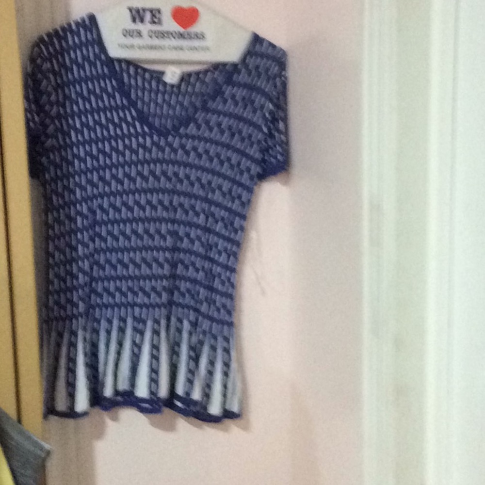 Spring sweater like new